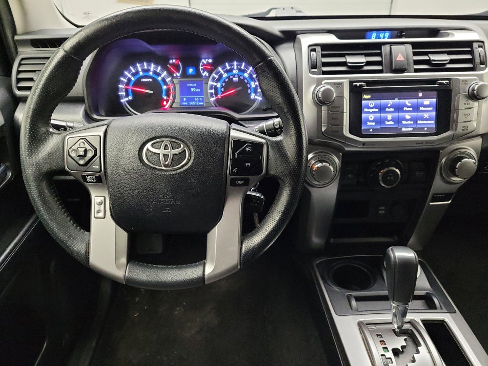 Used 2018 Toyota 4Runner SR5 AWD/4WD image 22