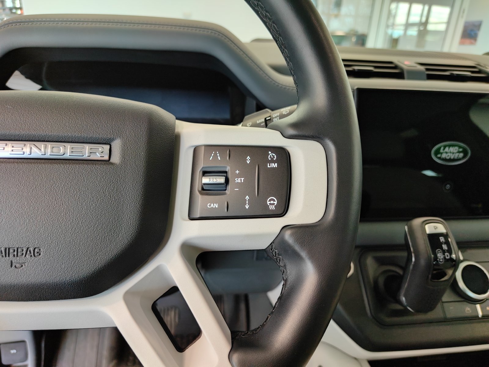 Used 2025 Land Rover Defender 110 S AWD/4WD image 21