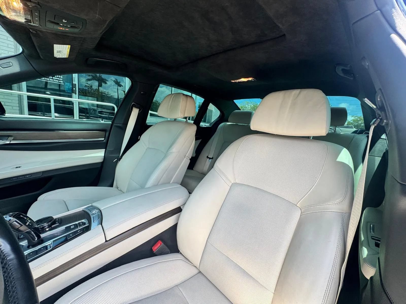 Used 2015 BMW 750i RWD image 18