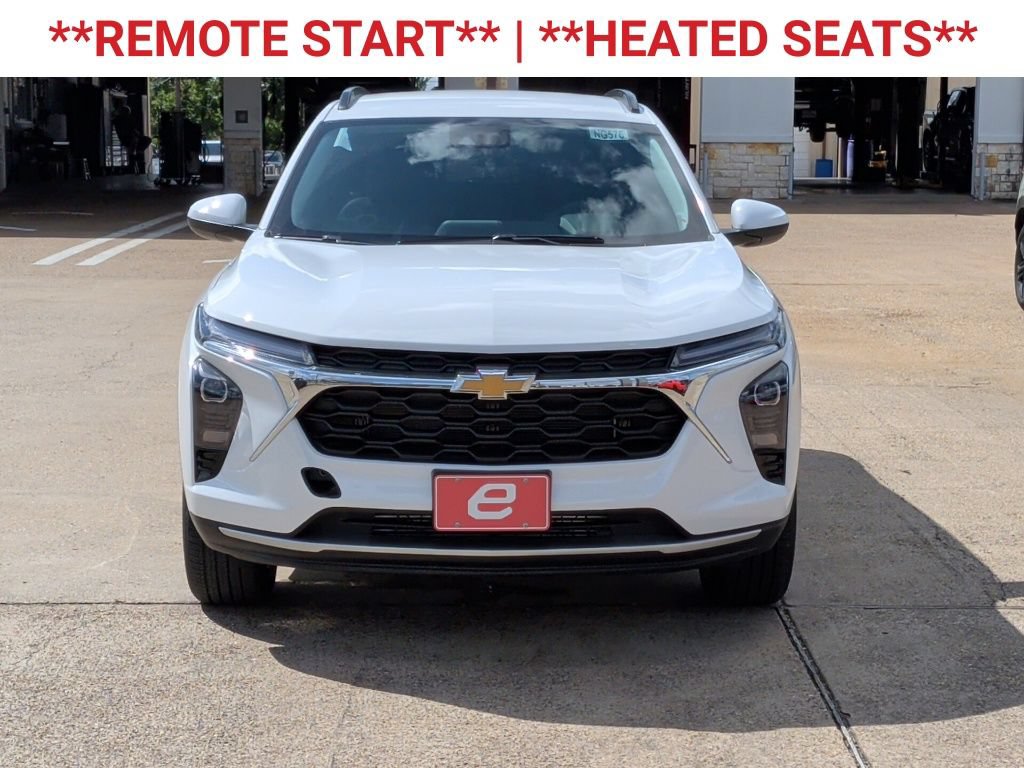 New 2026 Chevrolet Trax LT w/ Driver Confidence Package FWD image 2