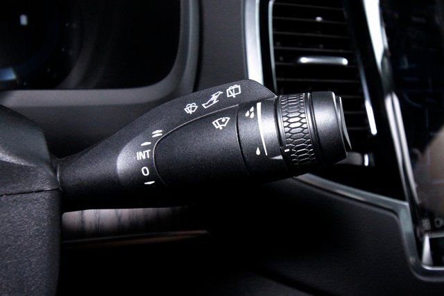 Certified 2023 Volvo XC90 B6 Ultimate w/ Protection Package Premier image 19