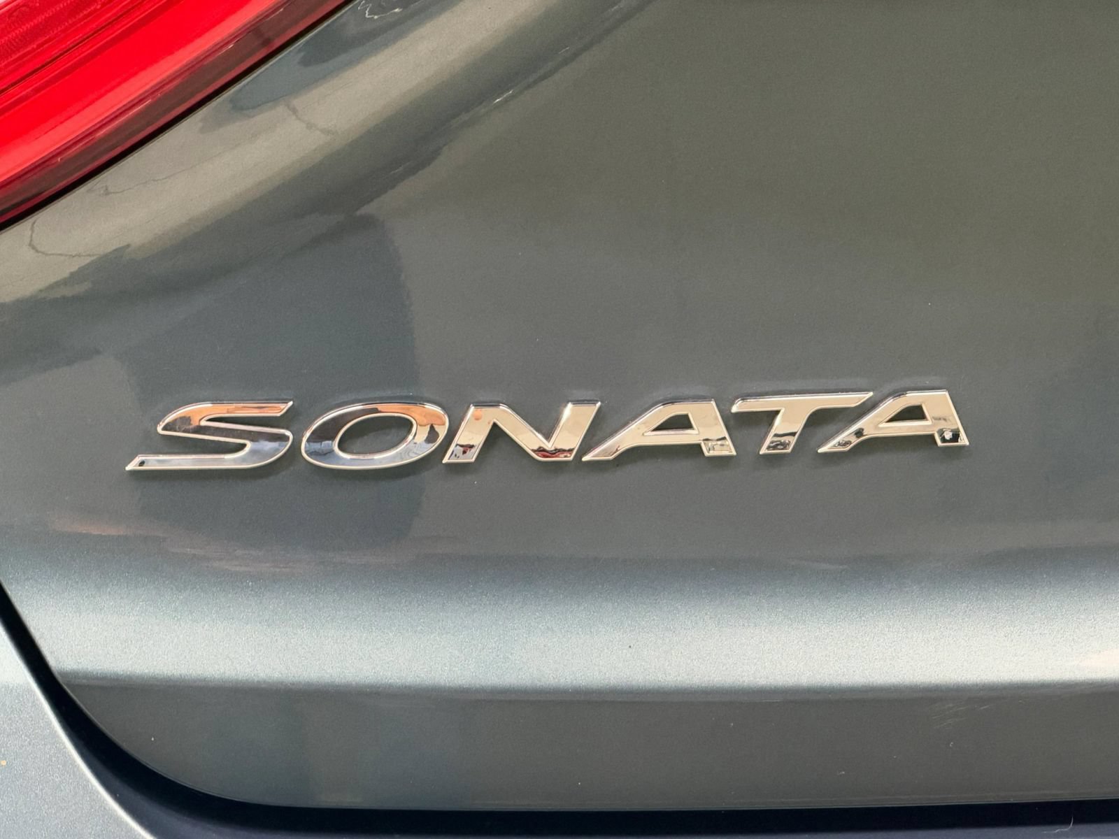 Used 2017 Hyundai Sonata Limited w/ Ultimate Package 04 FWD image 13