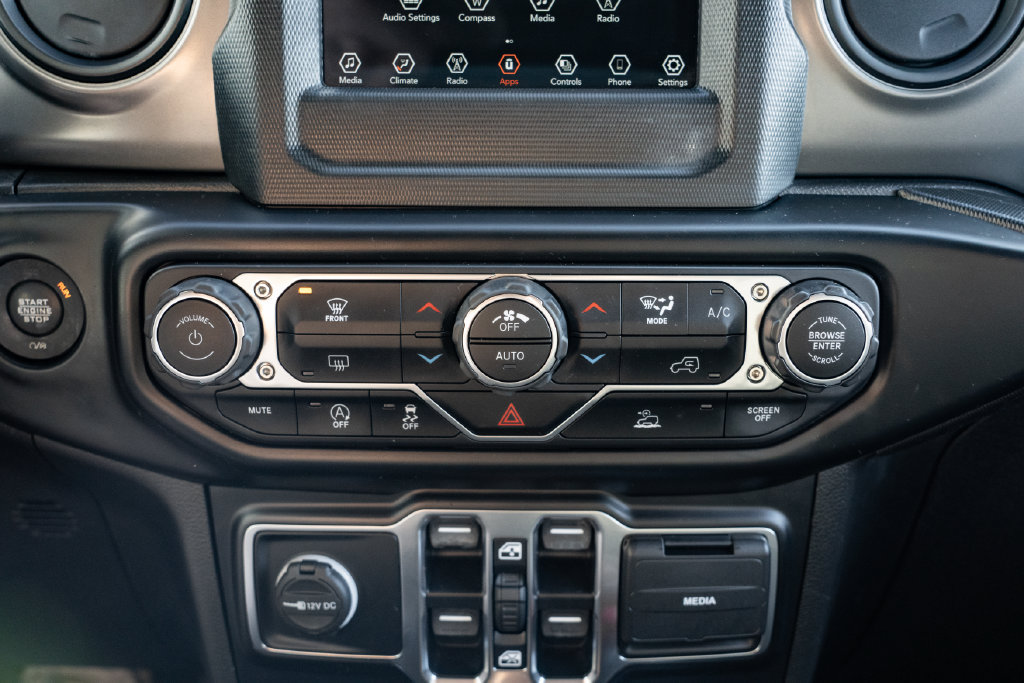 Used 2021 Jeep Wrangler Unlimited Sport AWD/4WD image 18