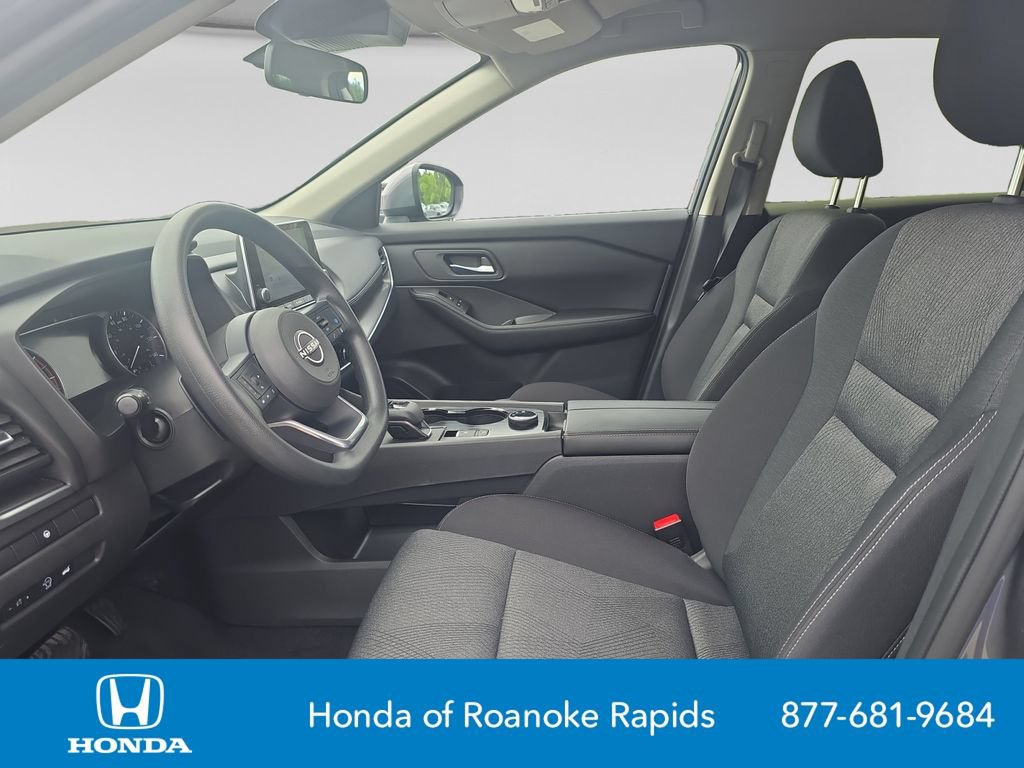 Used 2024 Nissan Rogue SV AWD/4WD image 10