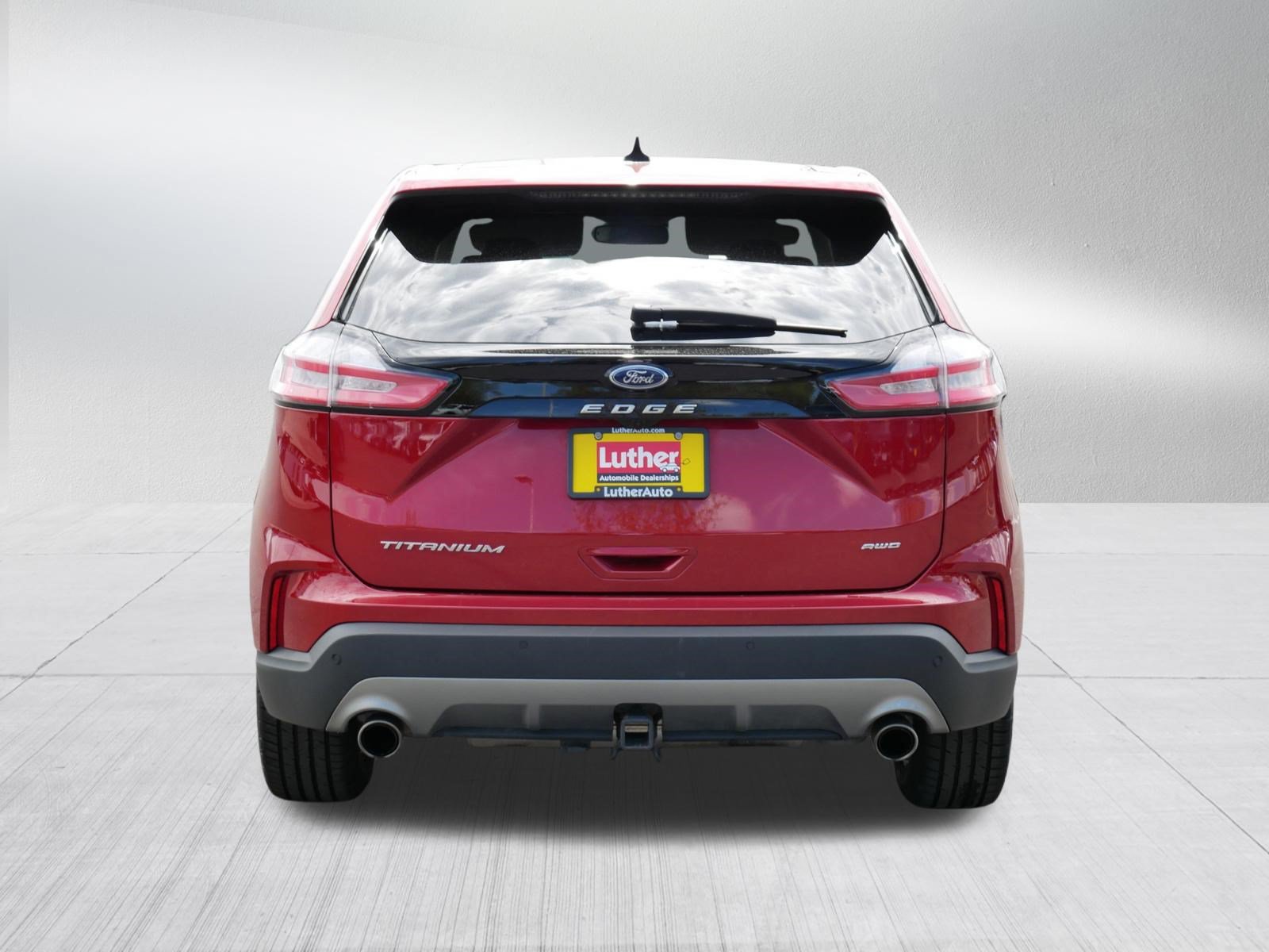 Used 2023 Ford Edge Titanium w/ Class II Trailer Tow Package AWD/4WD image 6