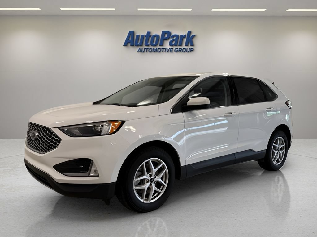 Certified 2024 Ford Edge SEL w/ Convenience Package AWD/4WD image 3