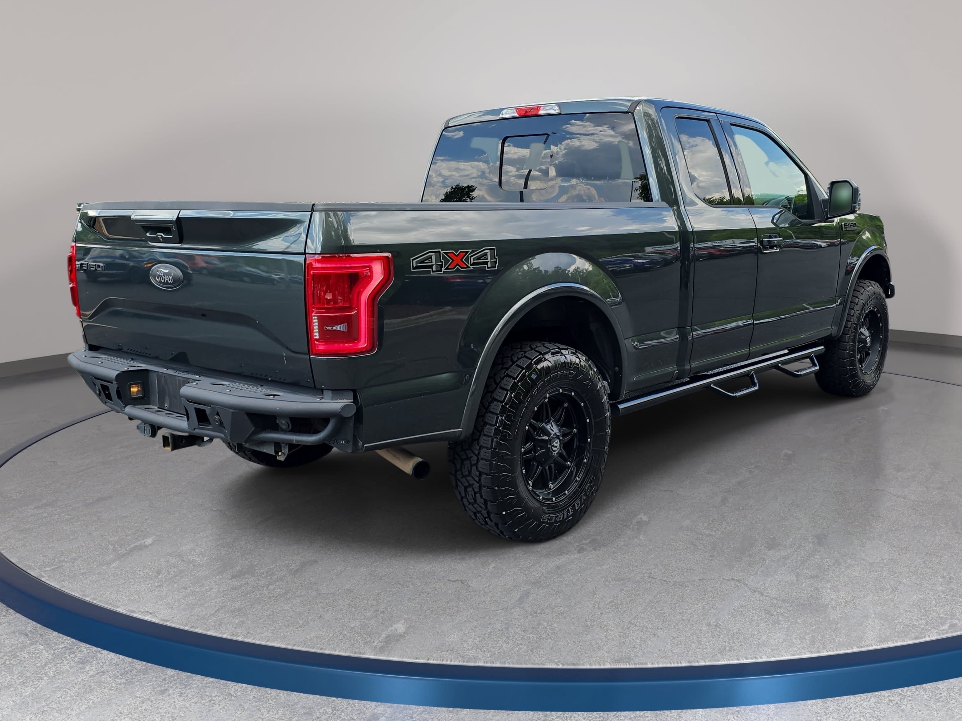 Used 2015 Ford F150 Lariat w/ Equipment Group 501A Mid AWD/4WD image 5