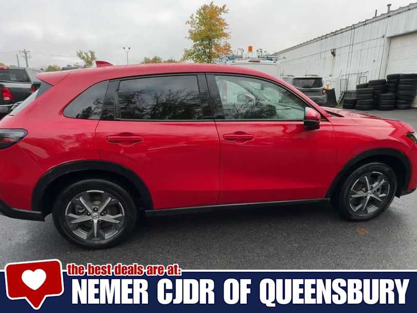 Used 2025 Honda HR-V EX-L image 9