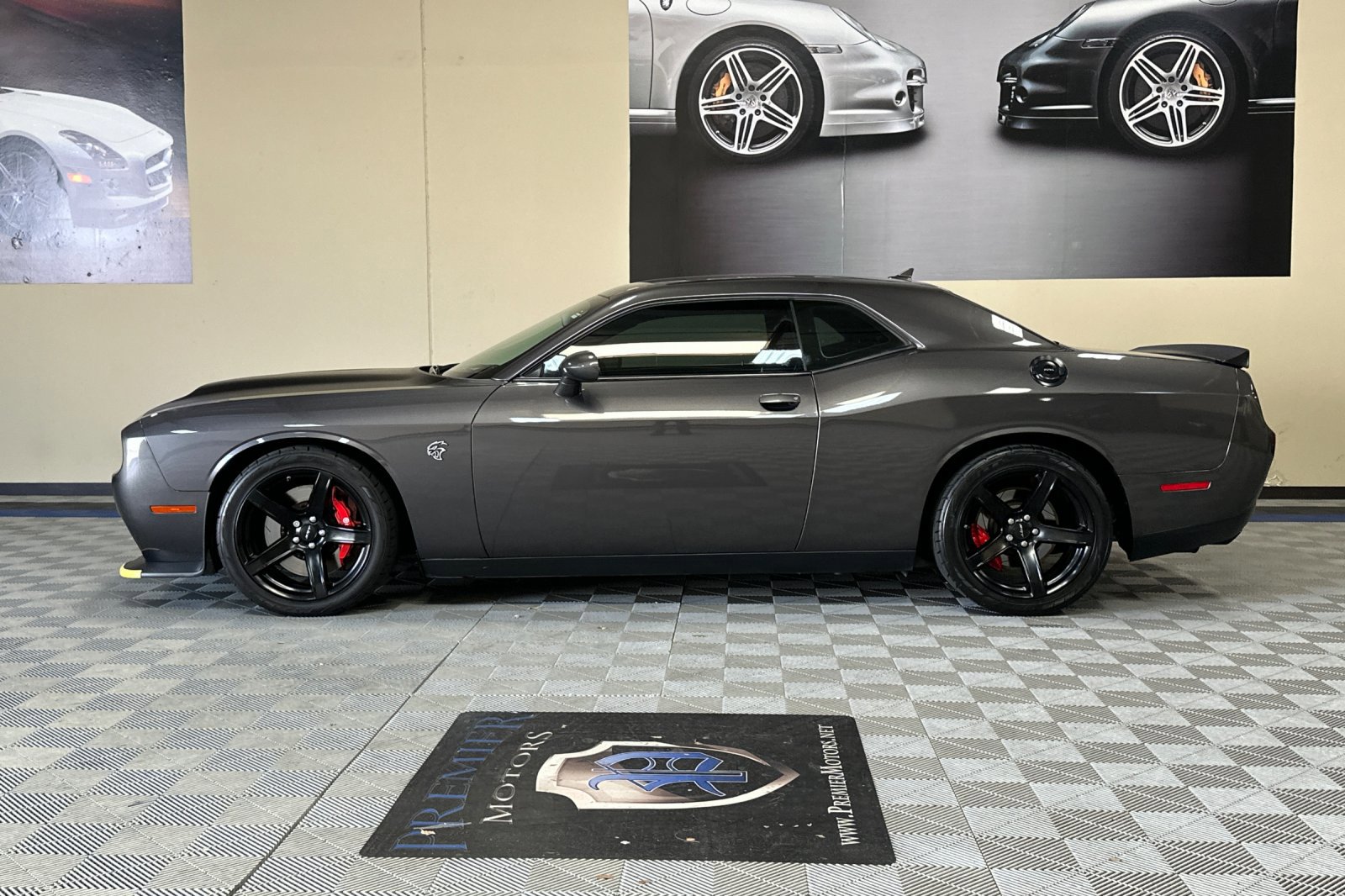 Used 2020 Dodge Challenger SRT Hellcat RWD image 7