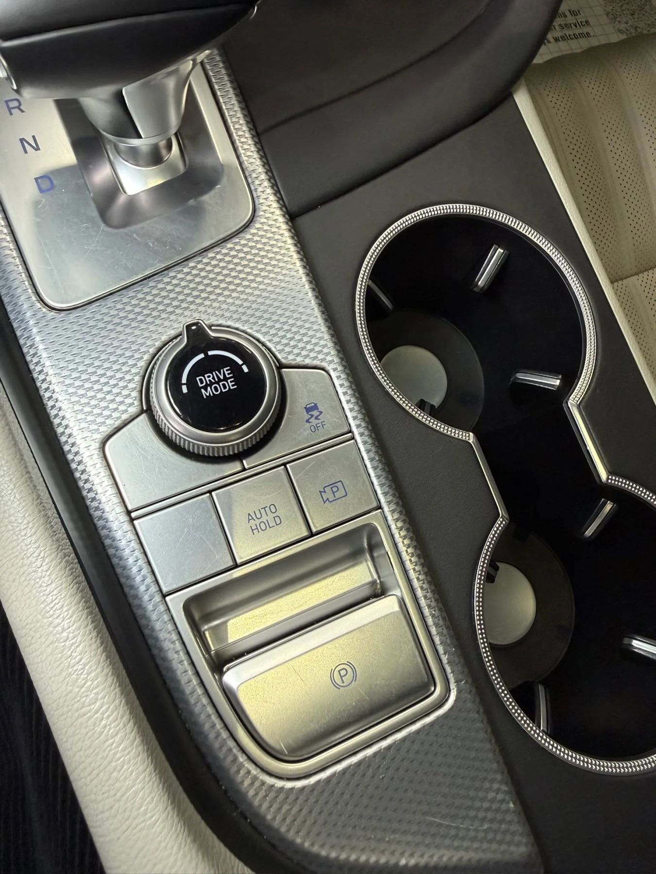 Used 2022 Genesis G70 3.3T image 26