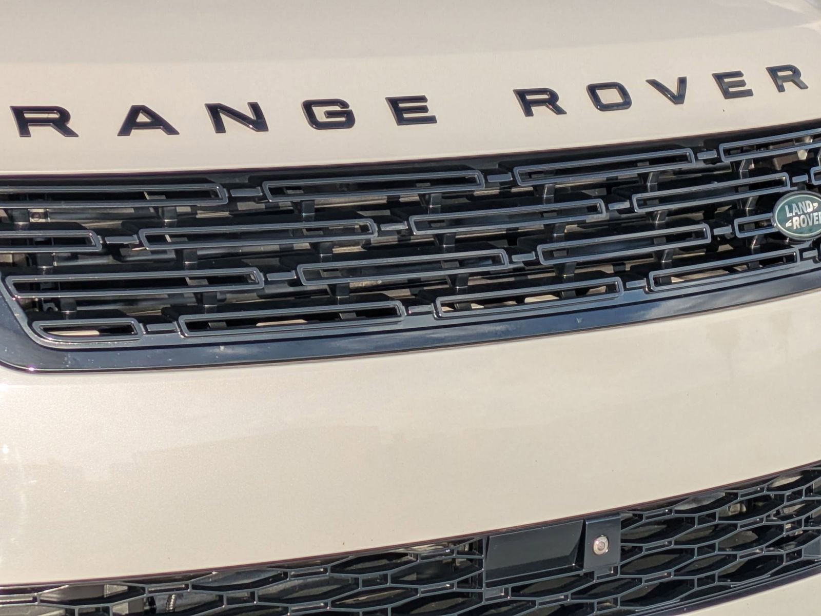 Used 2025 Land Rover Range Rover Sport Dynamic SE image 26