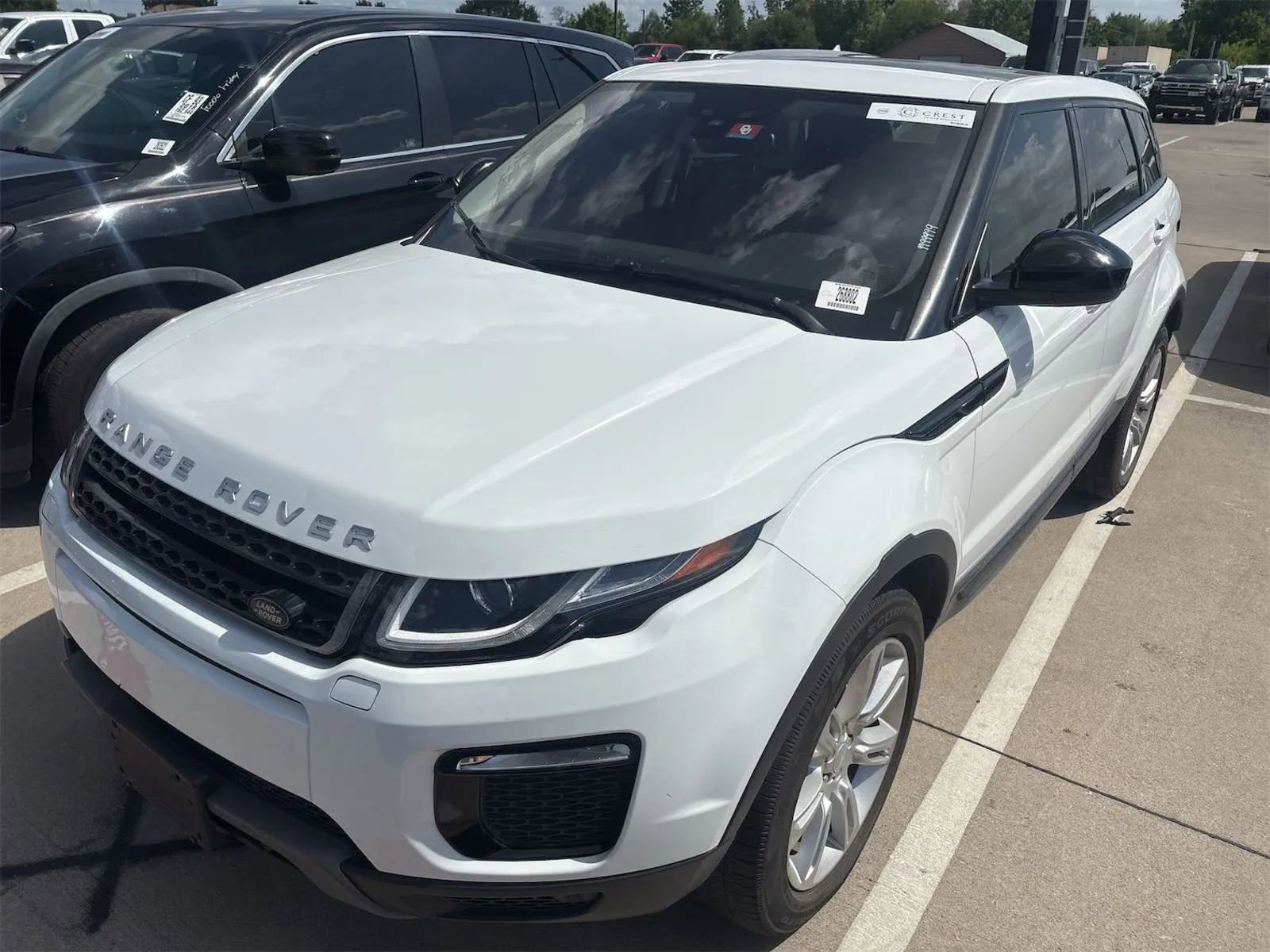 Used 2017 Land Rover Range Rover Evoque SE AWD/4WD image 1