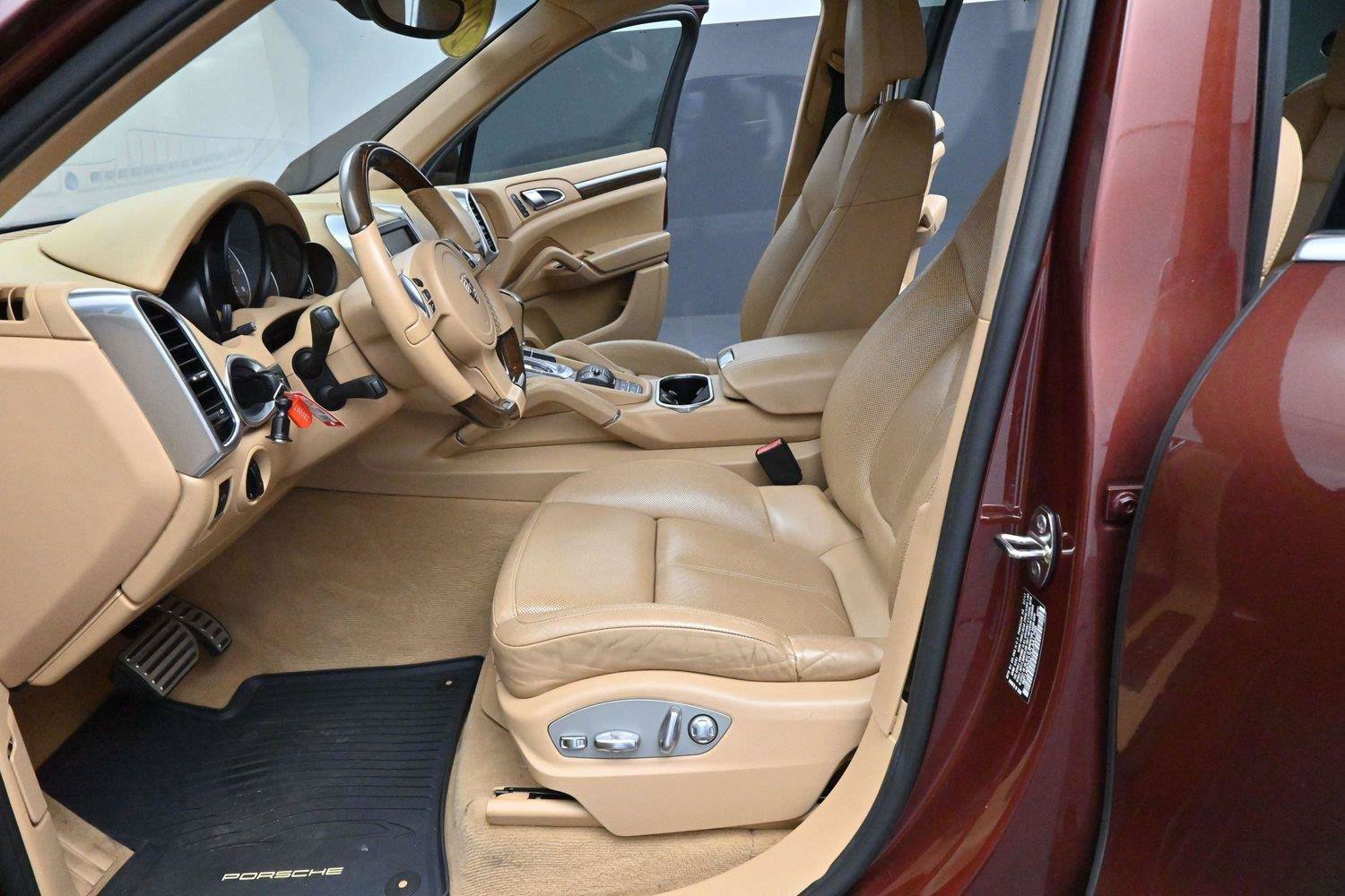 Used 2012 Porsche Cayenne S AWD/4WD image 13