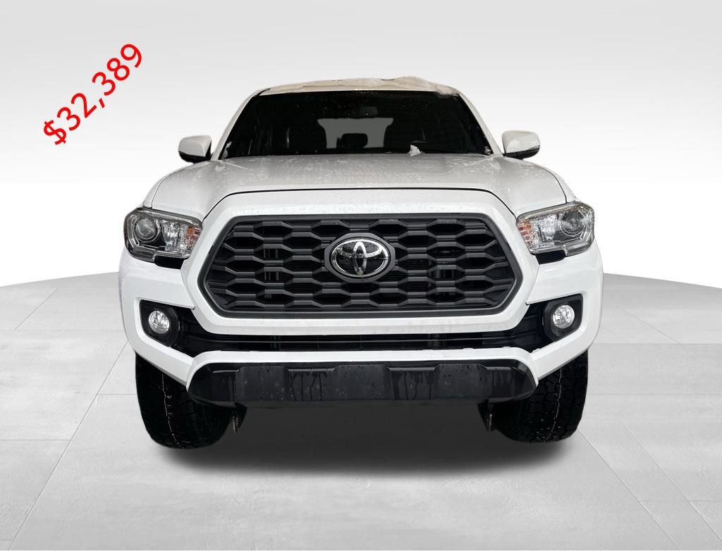 Used 2020 Toyota Tacoma TRD Off-Road w/ Technology Package image 2