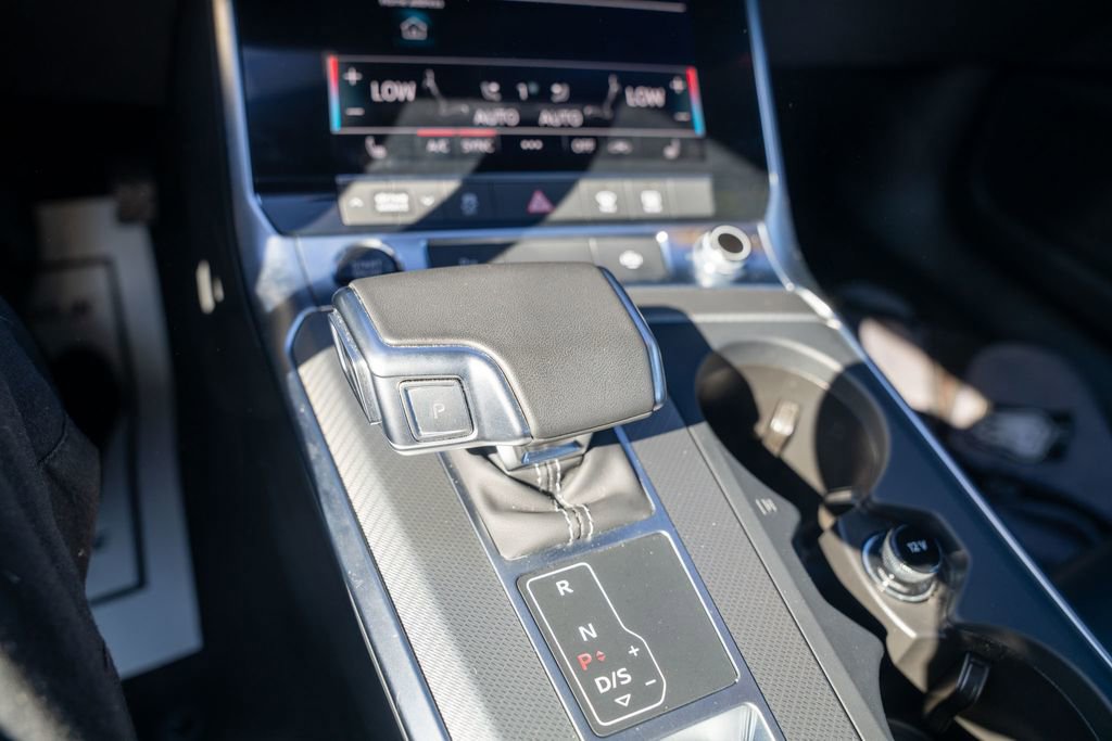 Used 2024 Audi A6 2.0T Premium image 25