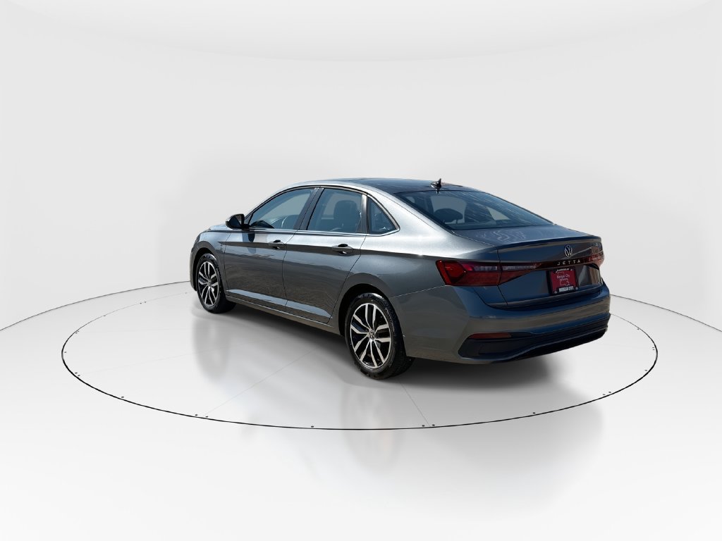Used 2025 Volkswagen Jetta SE w/ Sunroof Package FWD image 6