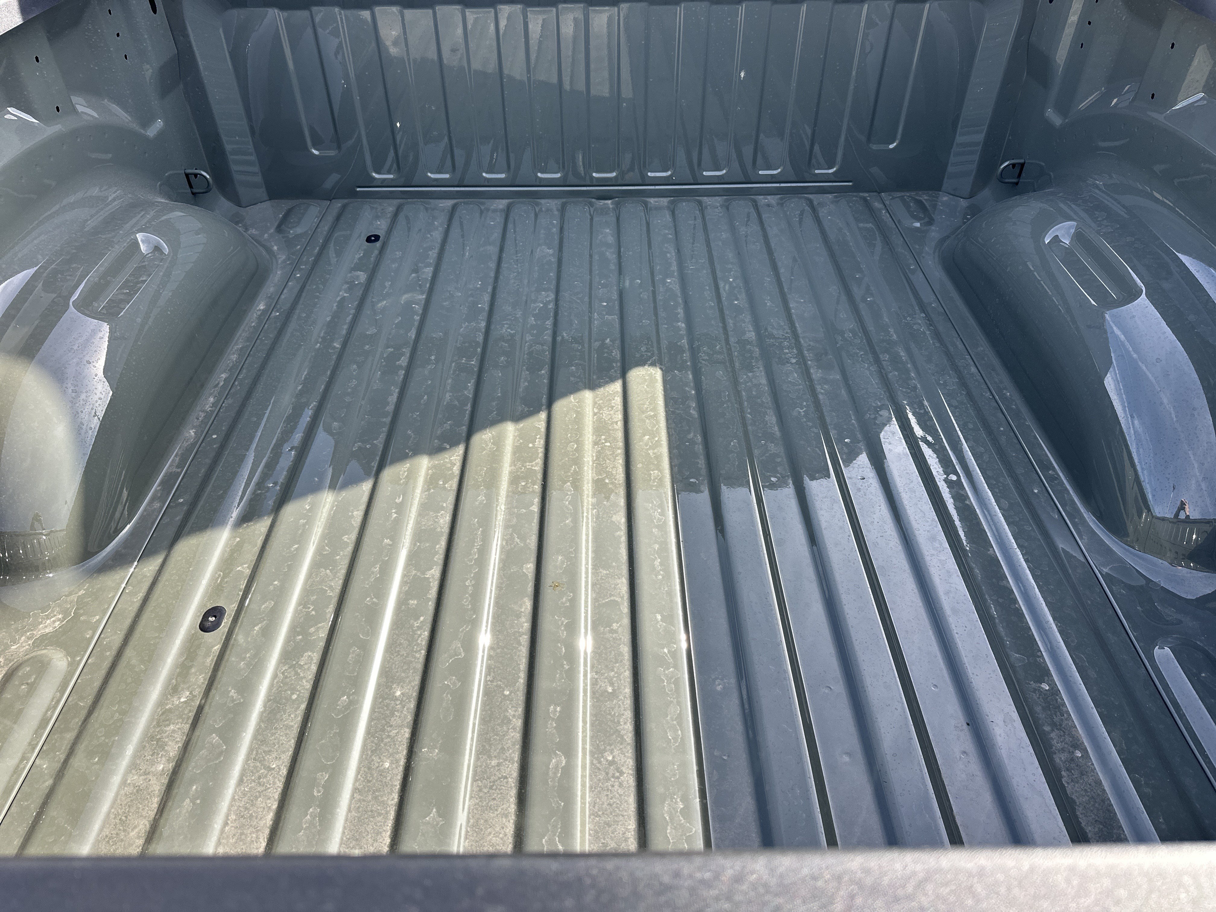 New 2026 RAM 1500 Laramie w/ Sport Appearance Package AWD/4WD image 5