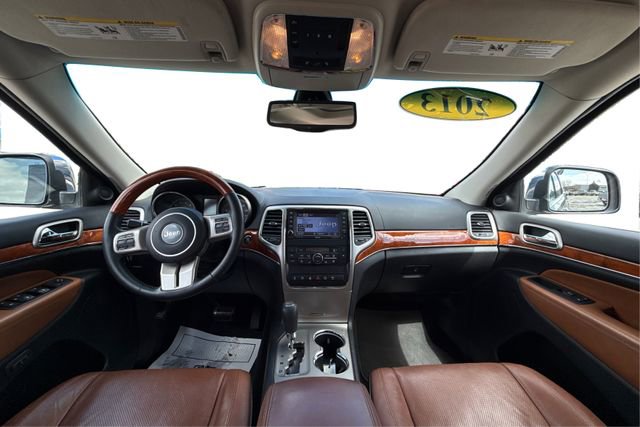 Used 2013 Jeep Grand Cherokee Overland w/ Advance Technology Group image 22