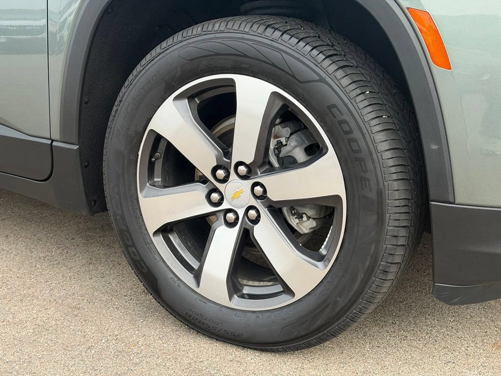 Used 2022 Chevrolet Traverse LT w/ LT Premium Package AWD/4WD image 26