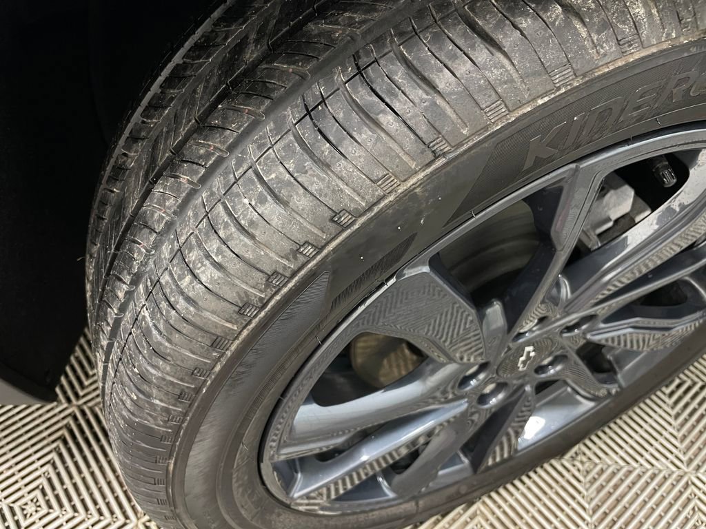 Used 2024 Chevrolet Equinox RS image 48