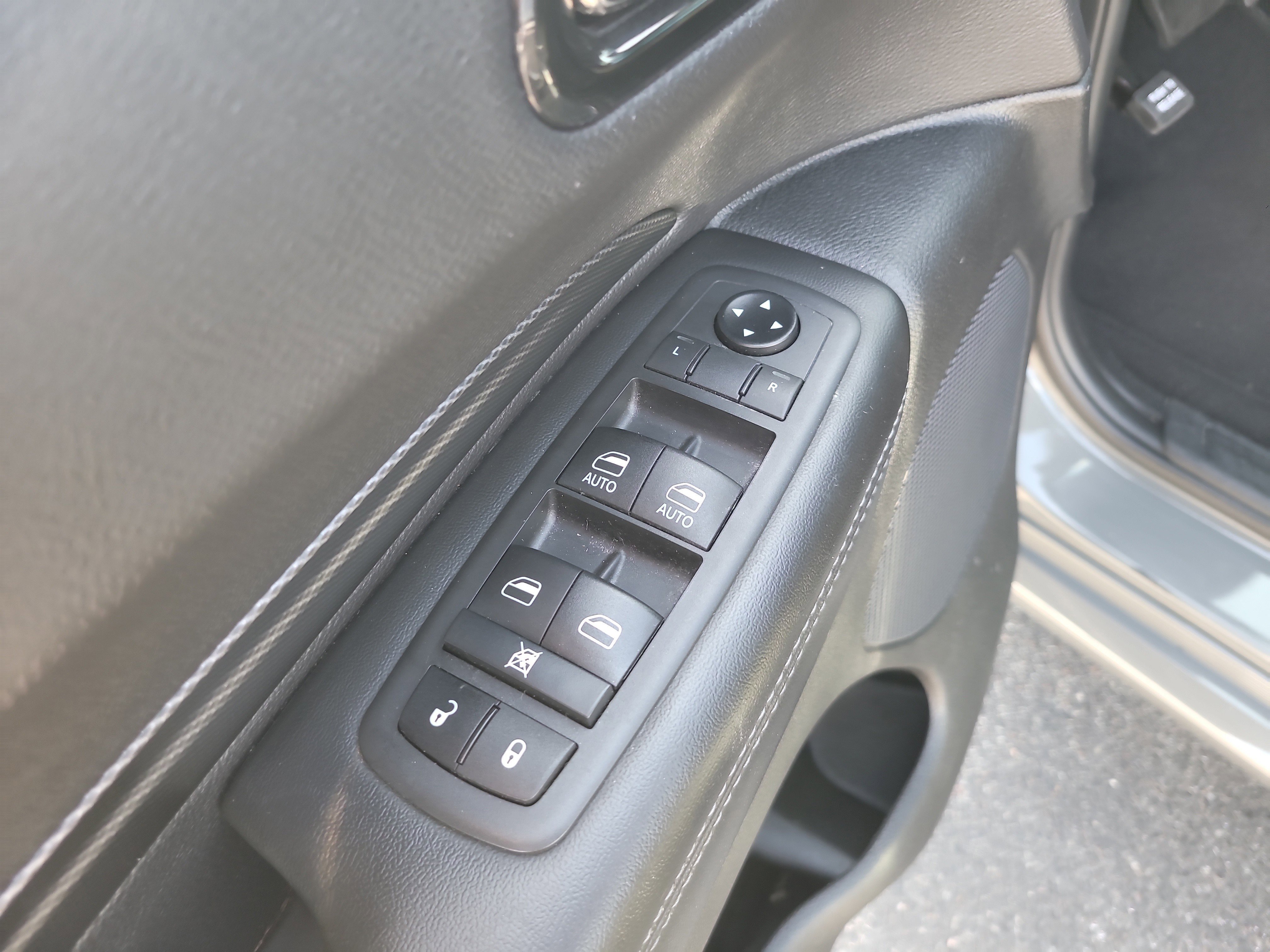 Used 2021 Dodge Durango GT w/ Blacktop Package image 16