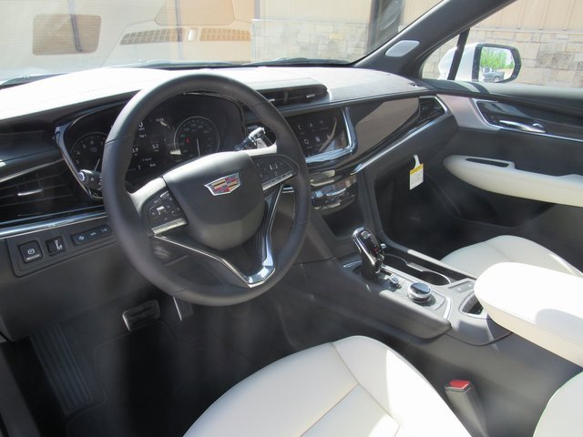 New 2025 Cadillac XT6 Sport w/ Technology Package image 7