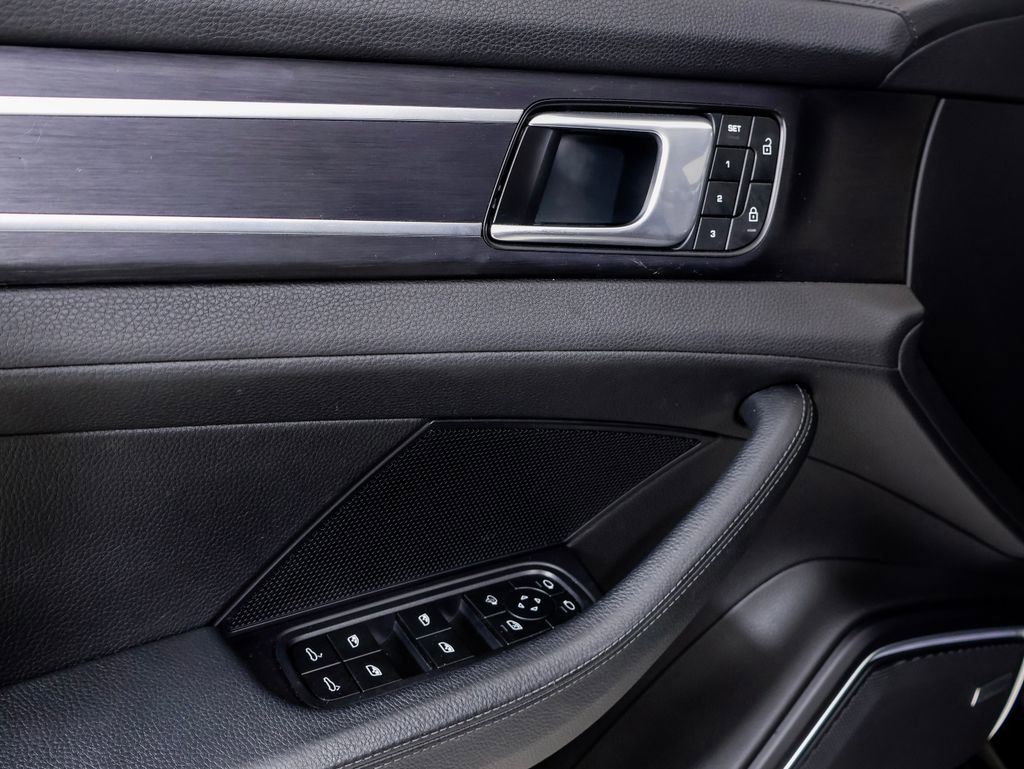 Certified 2023 Porsche Panamera 4 Platinum Edition w/ Assistance Package image 25