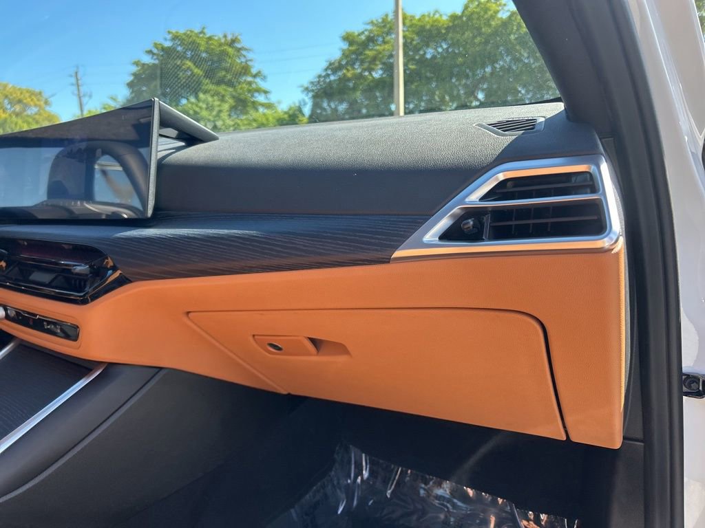 Used 2025 BMW 330i xDrive Sedan image 25