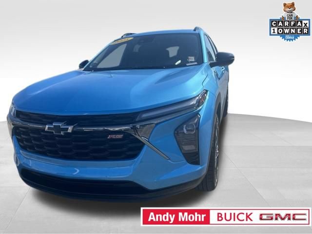Used 2025 Chevrolet Trax RS w/ Driver Confidence Package FWD image 5