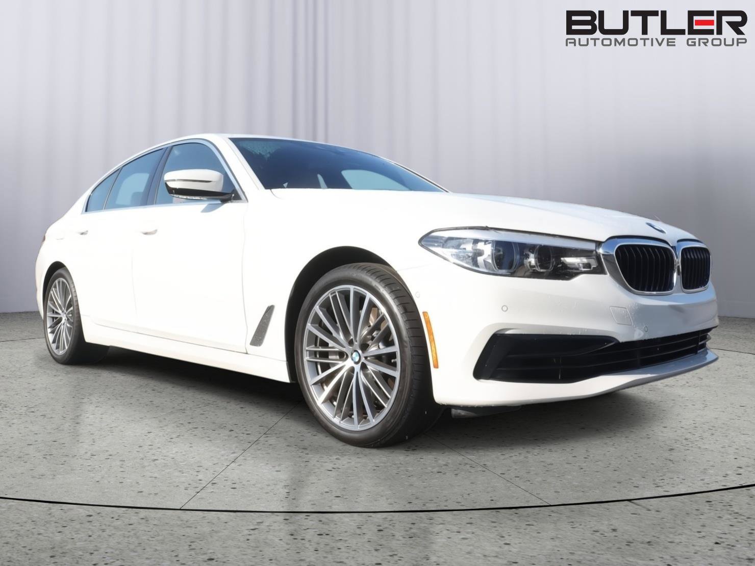 Used 2020 BMW 530i w/ Premium Package image 1