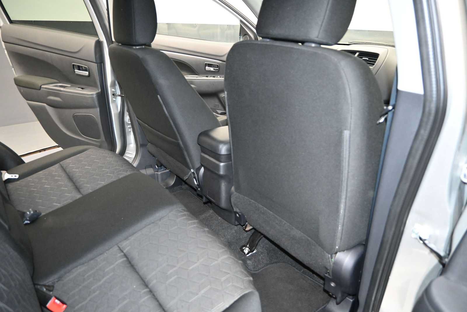 Used 2024 Mitsubishi Outlander Sport ES AWD/4WD image 26