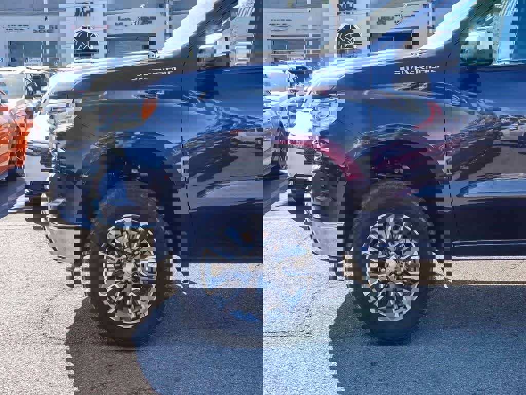 Used 2022 Chevrolet Silverado 1500 LT image 9