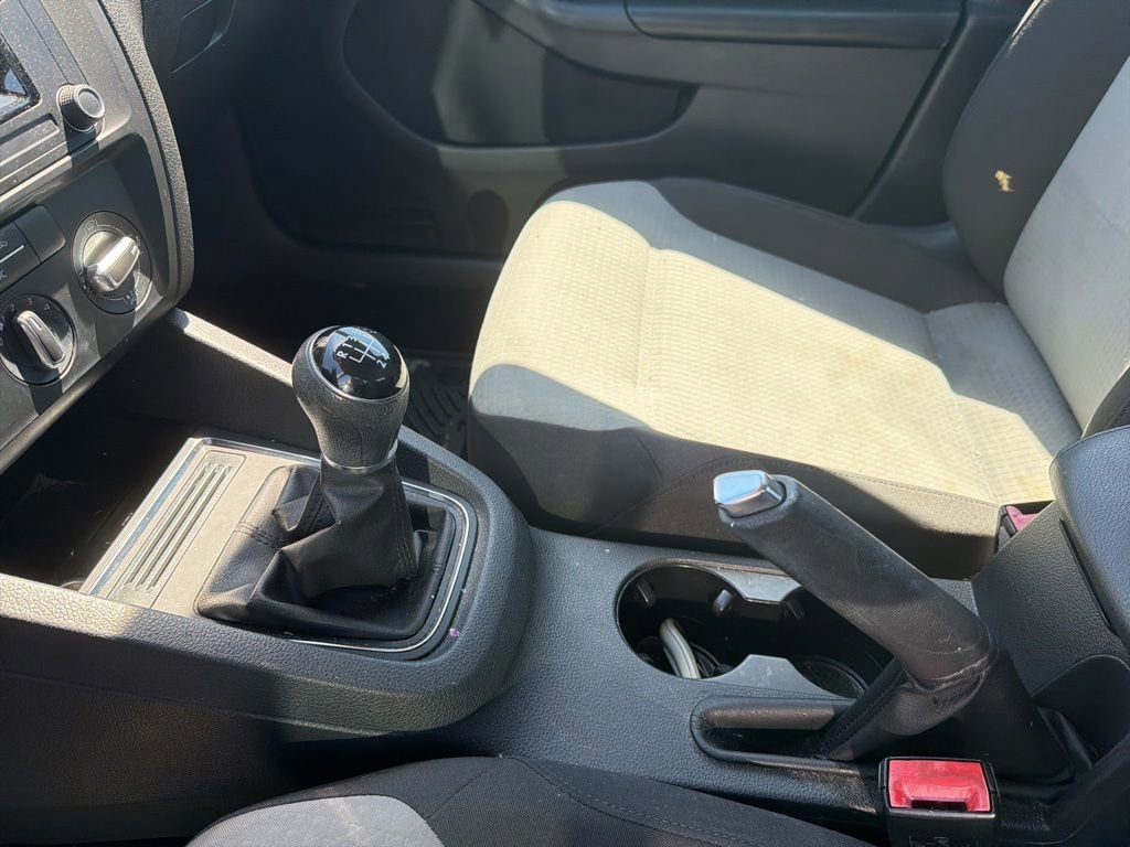 Used 2017 Volkswagen Jetta S FWD image 9