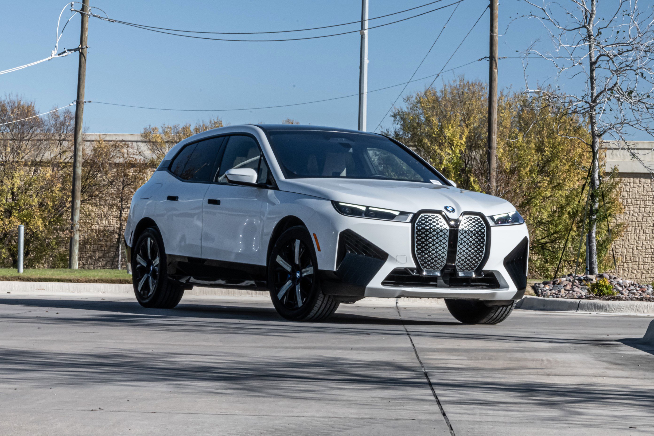 Certified 2024 BMW iX xDrive50 w/ Premium Package image 2