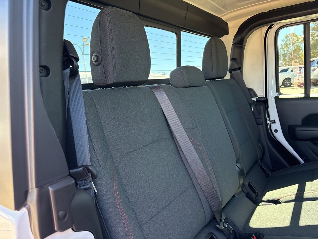 New 2025 Jeep Gladiator Rubicon w/ Convenience Group image 22