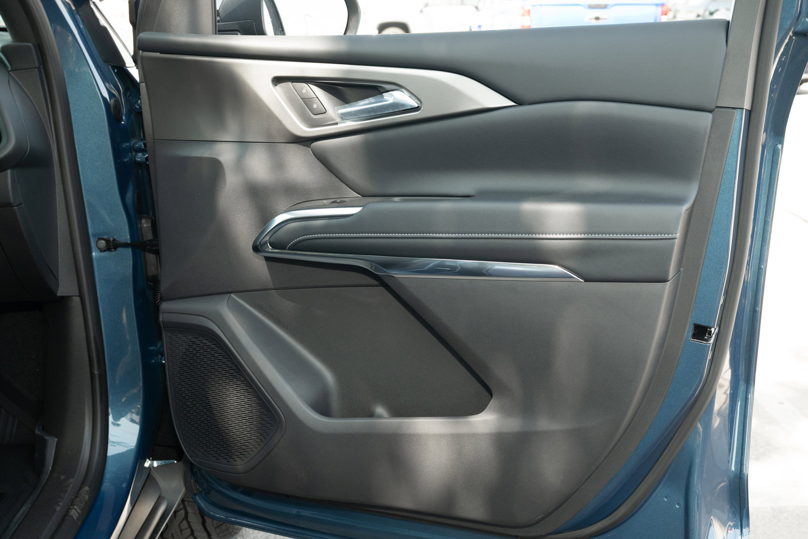 New 2026 Chevrolet Traverse LT w/ Driver Confidence Package image 39