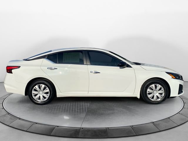 Used 2024 Nissan Altima 2.5 S image 6