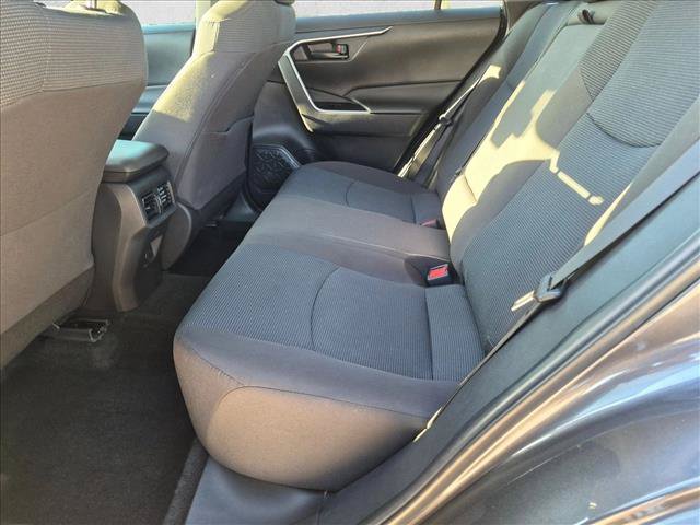 Used 2022 Toyota RAV4 LE FWD image 15