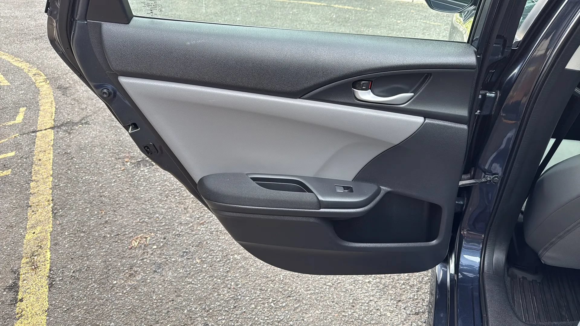 Used 2020 Honda Civic EX image 15