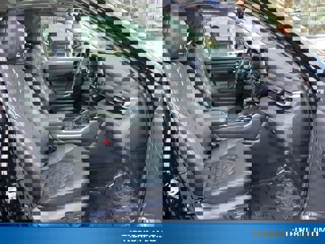 Used 2024 Toyota Highlander XLE image 20