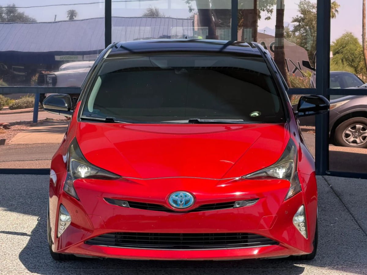 Used 2017 Toyota Prius Four Touring w/ Premium Convenience Package FWD image 24