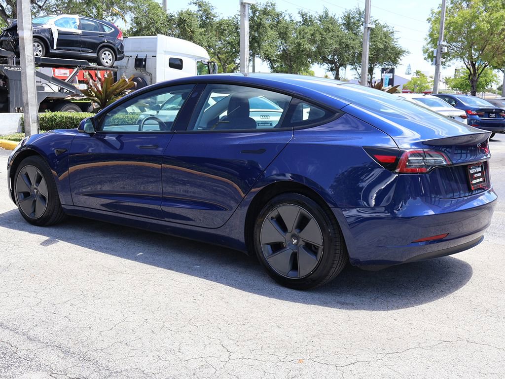 Used 2023 Tesla Model 3 Standard Range RWD image 9