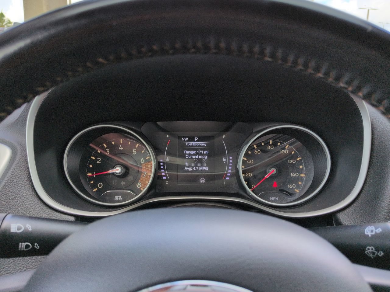 Used 2019 Jeep Compass Latitude FWD image 25