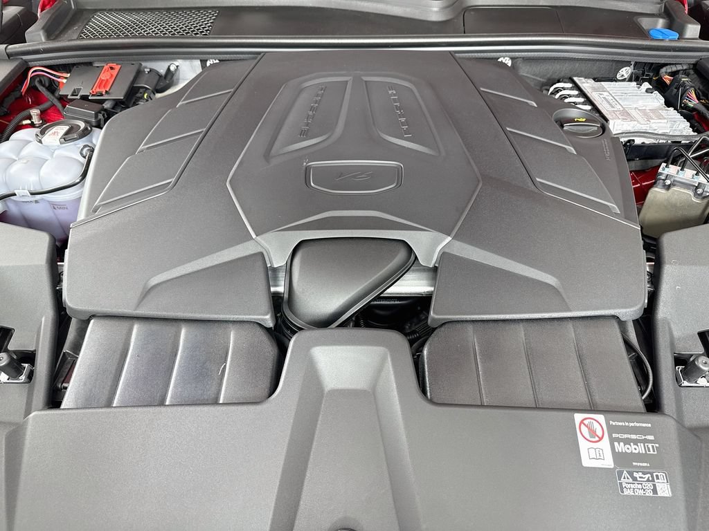 New 2026 Porsche Cayenne Coupe AWD/4WD image 32