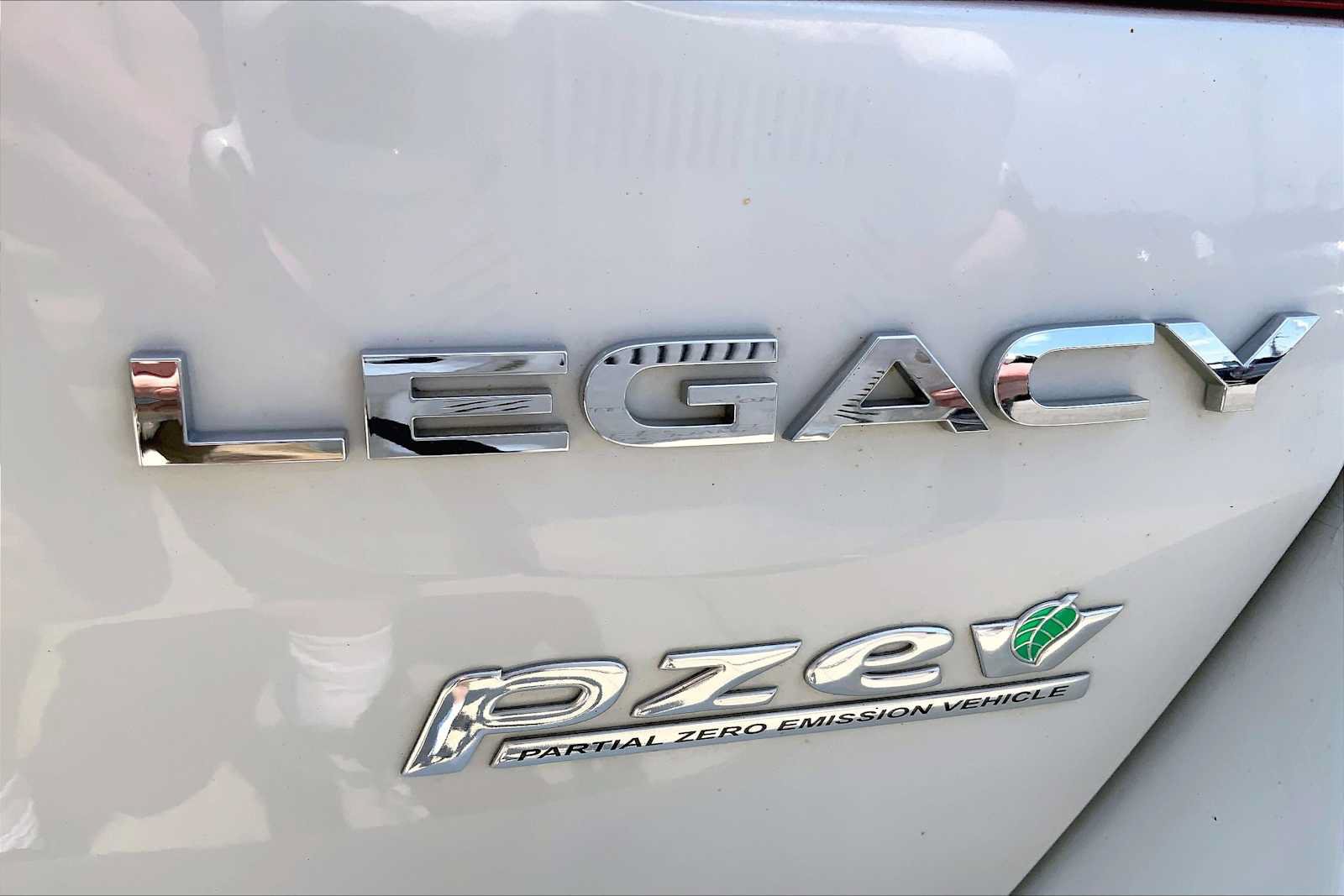 Used 2014 Subaru Legacy 2.5i Premium AWD/4WD image 10