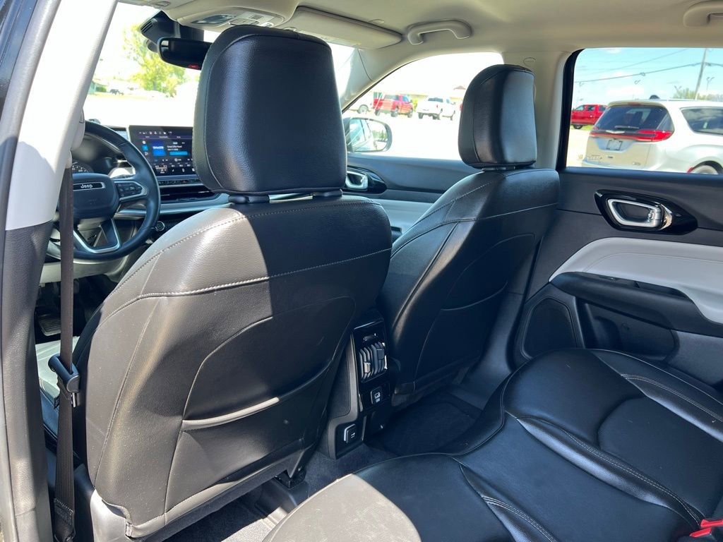 Used 2022 Jeep Compass Limited AWD/4WD image 22