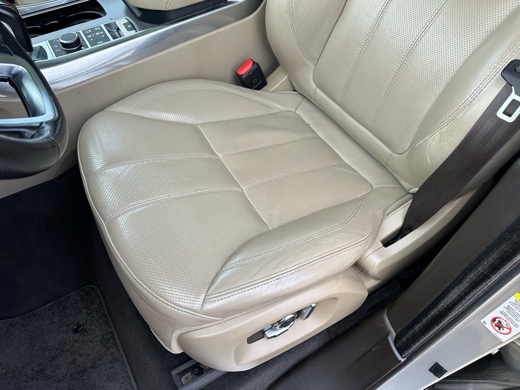 Used 2017 Land Rover Range Rover Sport HSE image 11