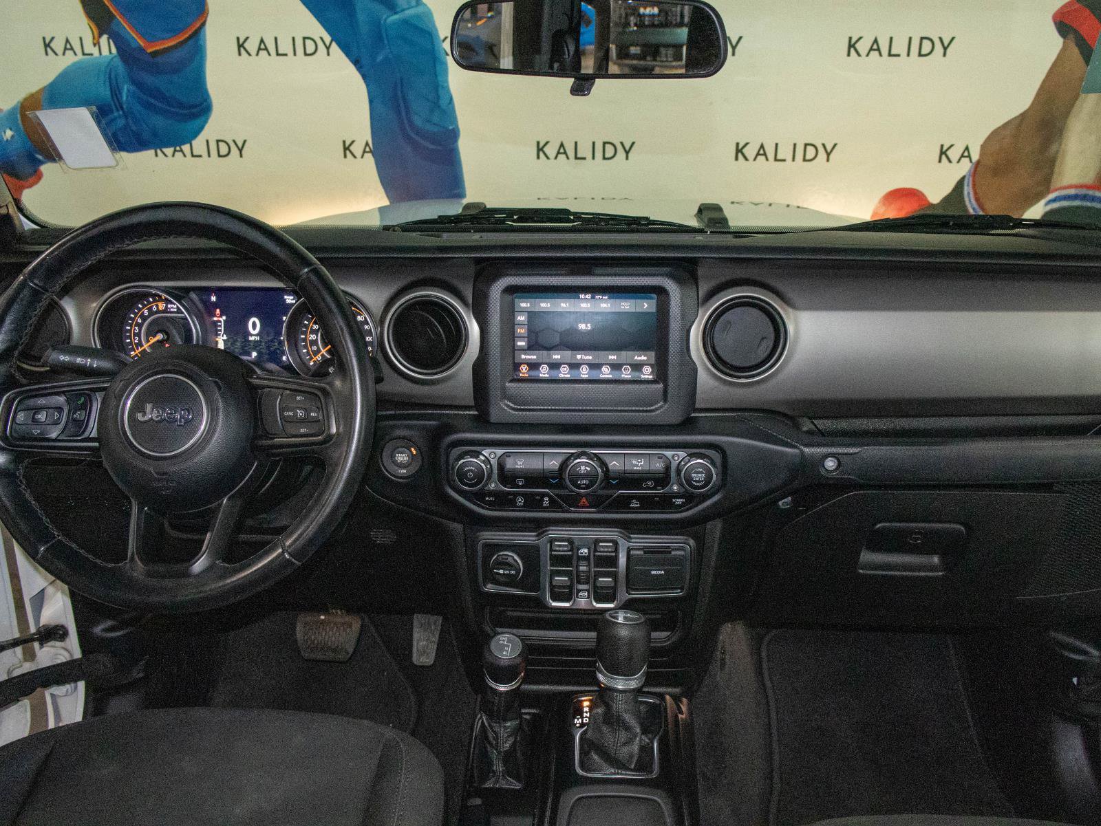 Used 2021 Jeep Gladiator Sport AWD/4WD image 3