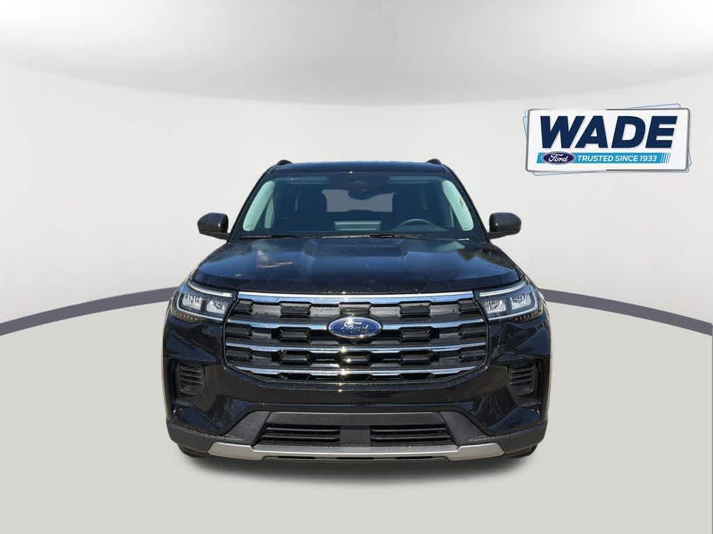 New 2026 Ford Explorer Active RWD image 2