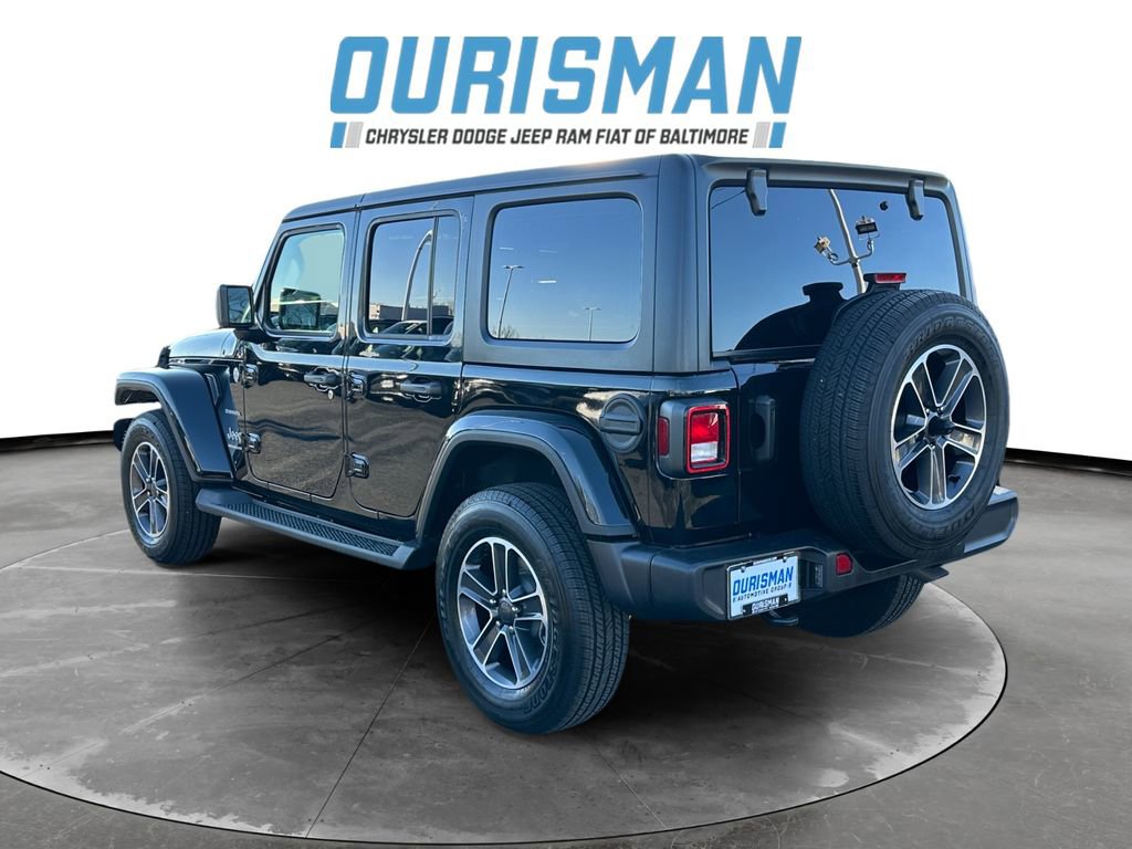 Used 2023 Jeep Wrangler Sahara image 4